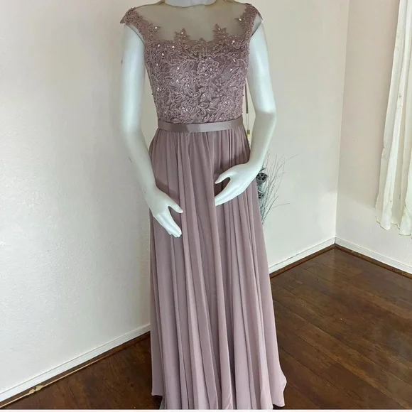 Dusty purple formal glowy dress - Picture 1 of 2